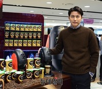 [포토] 일일바리스타로 나선 배우 정우성