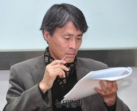 [포토] 자유경제원 토론회 참석한 조우석 문화평론가