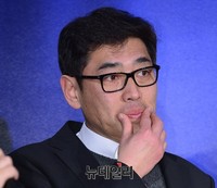 [포토] 강남1970 개봉 하루 앞둔 유하 감독