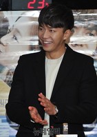 [포토] 여심 녹이는 살인미소 이승기