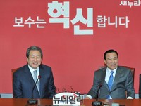 [포토] 김무성 새누리당 대표 만난 이완구 총리 내정자