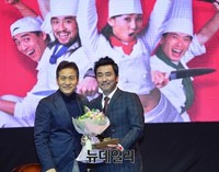 [포토] 난타 천만관객 돌파, 감사패 받은 류승룡