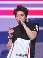 [포토] 인피니트H 동우 '실제 경험 곡으로 완성'