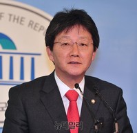 [포토] 유승민 의원, 새누리당 원내대표 출마 선언