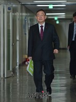 [포토] 업무계획 발표에 입장하는 최성준 위원장