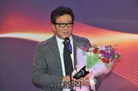 [포토] 수상소감 밝히는 국제시장 윤제균 감독