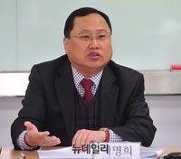 [포토] 교육쟁점연속토론회, 발제하는 이명희 공주대 교수