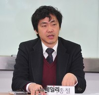 [포토] 토론회 참석한 이종철 StoryK 대표