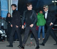 [가온차트] 밴에서 내린 지오디