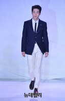 [패션코드] 런웨이 무대에선 서강준