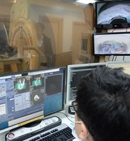 [포토] 공개검증 받는 이완구 국무총리 내정자 차남