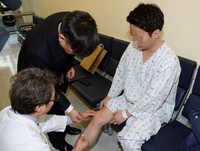 [포토] 공개검증 임하는 이완구 총리 내정자 차남