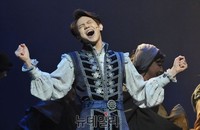 [포토] 열창하는 필립 왕세자 역의 양요섭