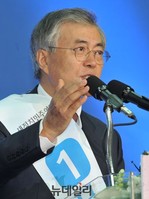 [포토] 정견 발표하는 새정치민주현합 문재인 후보