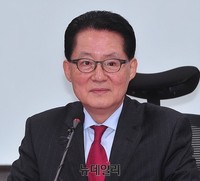 [포토] 긴급간담회 갖는 박지원 당대표 후보