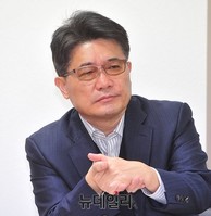 [포토] 토론회 참석한 김용삼 이승만연구원 객원연구원