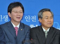 [포토] 우윤근 새정치 원내대표 예방한 새누리 유승민 원내대표