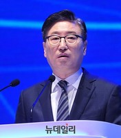 [포토] 인사말하는 윤부근 삼성전자 사장