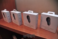 [포토] '구글 크롬캐스트' 손가락 크기 미디어 스트리밍 기기