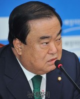 [포토] 고별 간담회 갖는 문희상 비대위원장