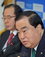 [포토] 문희상 비대위원장 고별 간담회