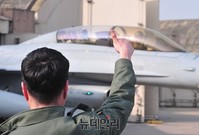 [포토] '소어링 이글 훈련' KF-16 출격준비 '완료'