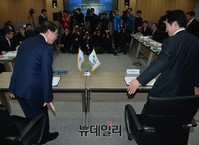 [포토] 교류협약 체결하는 박원순-원희룡