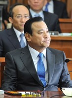 [포토] 청문회 참석한 이완구 국무총리 후보자