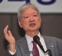 [포토] 발언하는 대한민국수호천주교인모임 서석구 상임대표