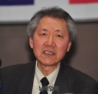 [포토] 연구 발표하는 양동안 한국학중앙연구원 명예교수