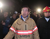 [포토] 사당종합체육관 사고현장  방문한 박원순 시장