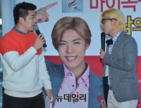 [포토] 시민들의 고민들어주는 일일상담사가 된 강남