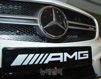 [포토] 최고시속250km/h 벤츠 A45 AMG 어떻게 생겼나?