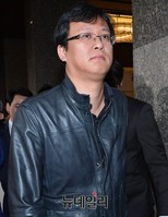 [포토] 엔씨-넷마블 기자회견에 참석한 배재현 CPO