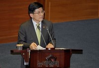 [포토] 의원들의 질문에 답하는 황교안 법무부장관