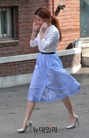 [포토] 걸스데이 유라, 치맛자락 펄럭이며 입장