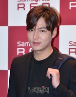 [포토] 이민호, 강남1970 종대 눈빛