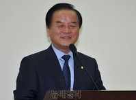 [포토] 축사하는 정갑윤 국회부의장