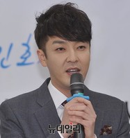 [포토] '뺑소니 검거' 경찰 감사장 받은 인호진