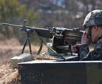 [영상] 명령과 함께 적(敵)에게 꽂히는 K2소총-K3기관총