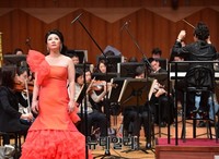 [포토] 열창하는 메조소프라노 백재은