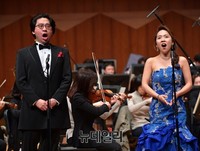 [포토] 광복70주년기념콘서트, 호흡맞춘 김재일-김순영