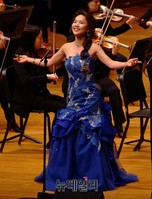 [포토] 광복70주년기념콘서트 참석한 소프라노 김순영