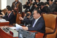 [포토] 법사위 진행하는 이상민 위원장