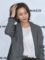 [포토] 지이수, 머리 끝부터 봄향기 물씬