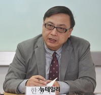[포토] 토론회 참석한 한정석 바른사회시민회의 운영위원
