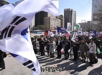 [포토] 리퍼트 美대사 테러 규탄하는 애국단체회원들