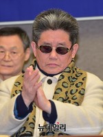 [포토] 애국시민후보 기자회견에 참석한 정영모 대표