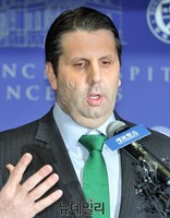 [포토] 퇴원 소감 밝히는 마크 리퍼트 대사