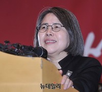 [포토] 입장 밝히는 김영란 전 국민권익위원장